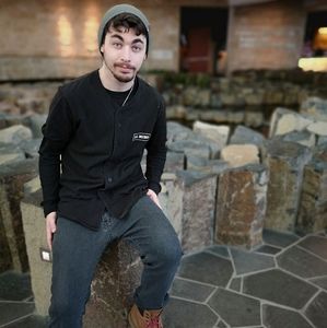 Meet your Posher, Zachary